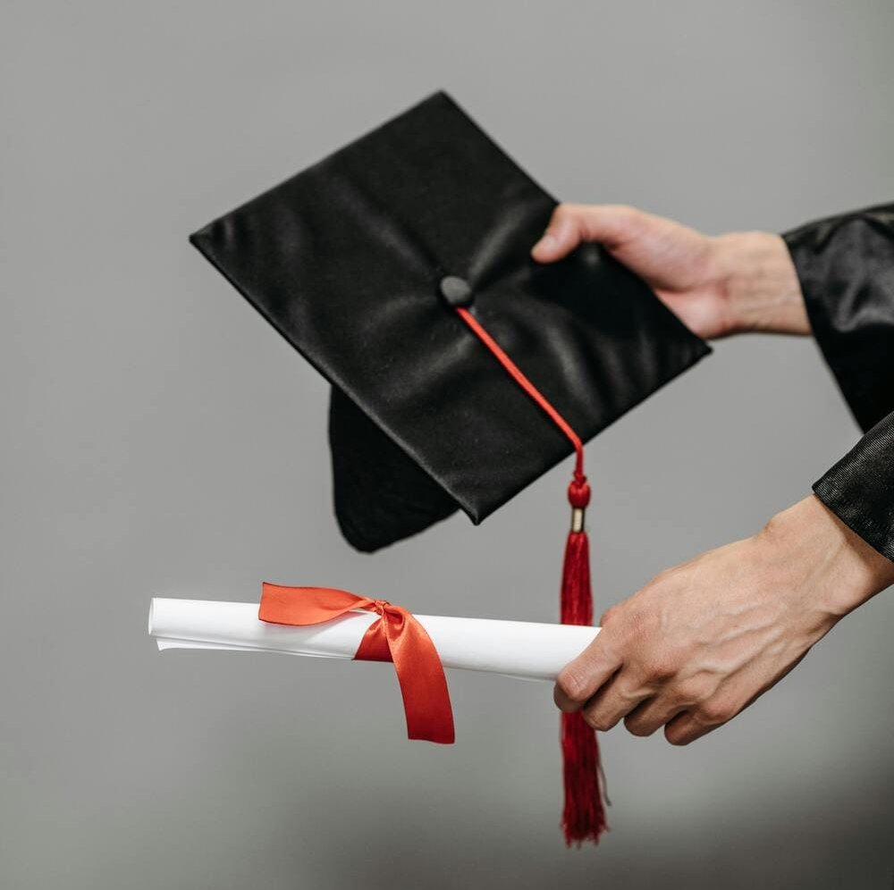 Diplômes universitaires